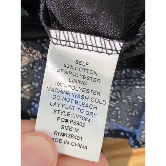 NWT L Love Patterned Ruffle Trim Romper Size Medium Women’s Black Tie Waist - Picture 3 of 9